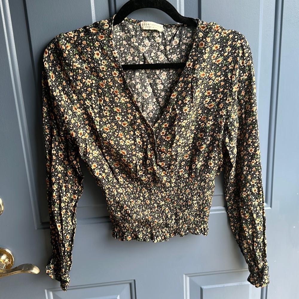 Paper Crane Long Sleeve Floral Cropped Shirt Size X-Small